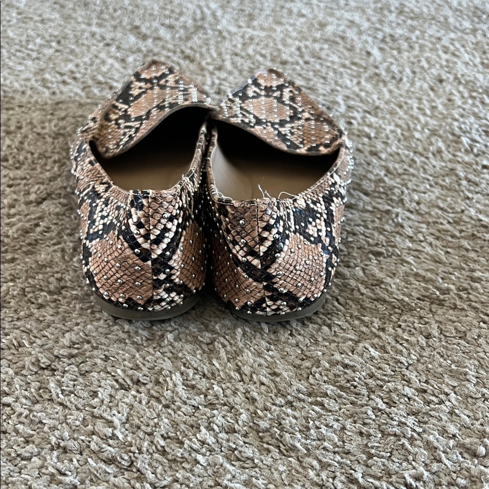 Steve Madden Tan and Black Snake Pattern Loafers - Picture 3 of 4